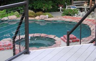 what’s the difference between railing kits and custom railing systems?