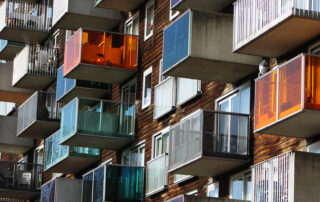 are cantilevered balconies safe?