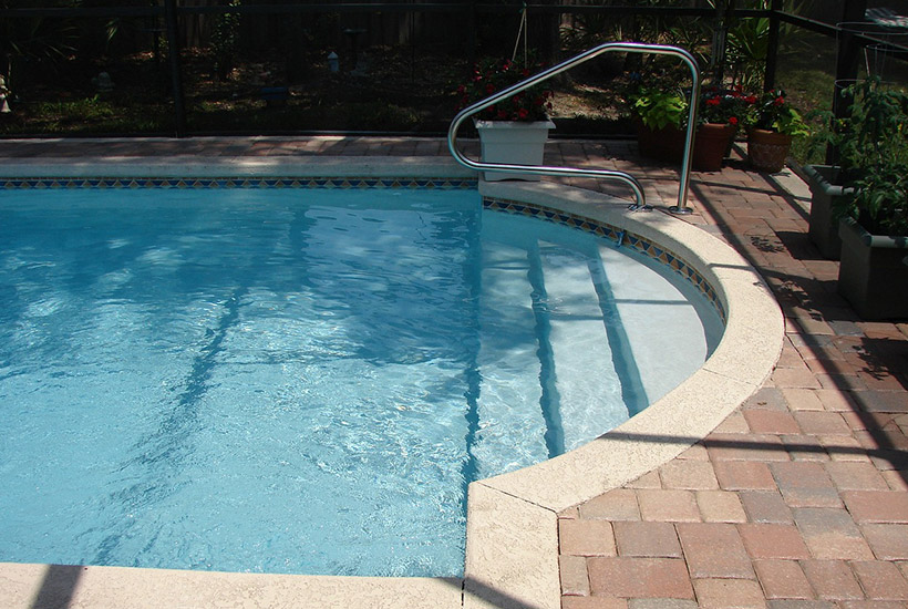 does cable railing make good pool fencing?